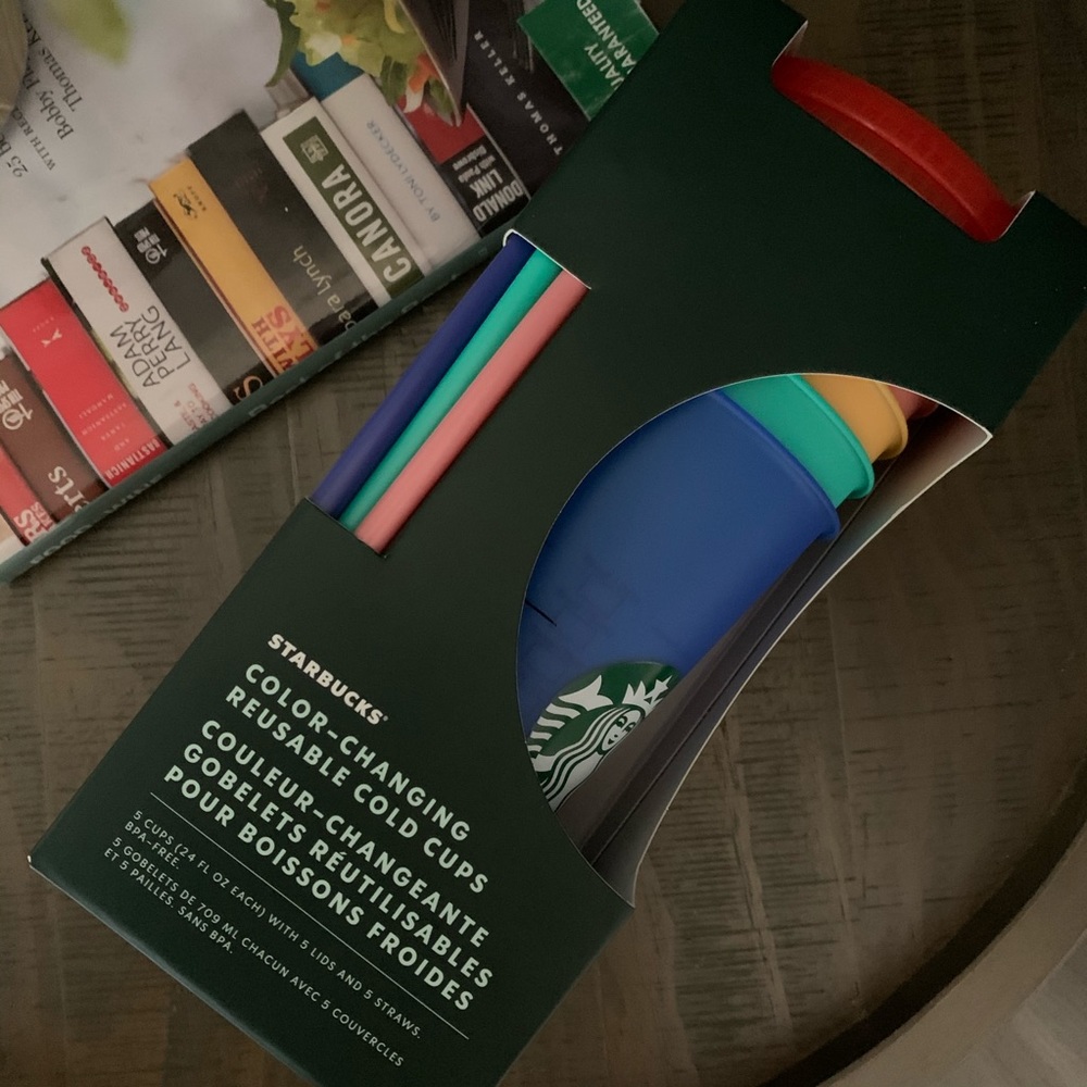 ✨Brand New✨ Starbucks Color Changing Cups